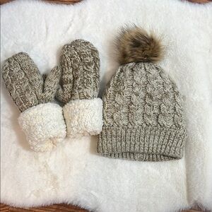Chunky Cable Knit Hat Brown and Cream